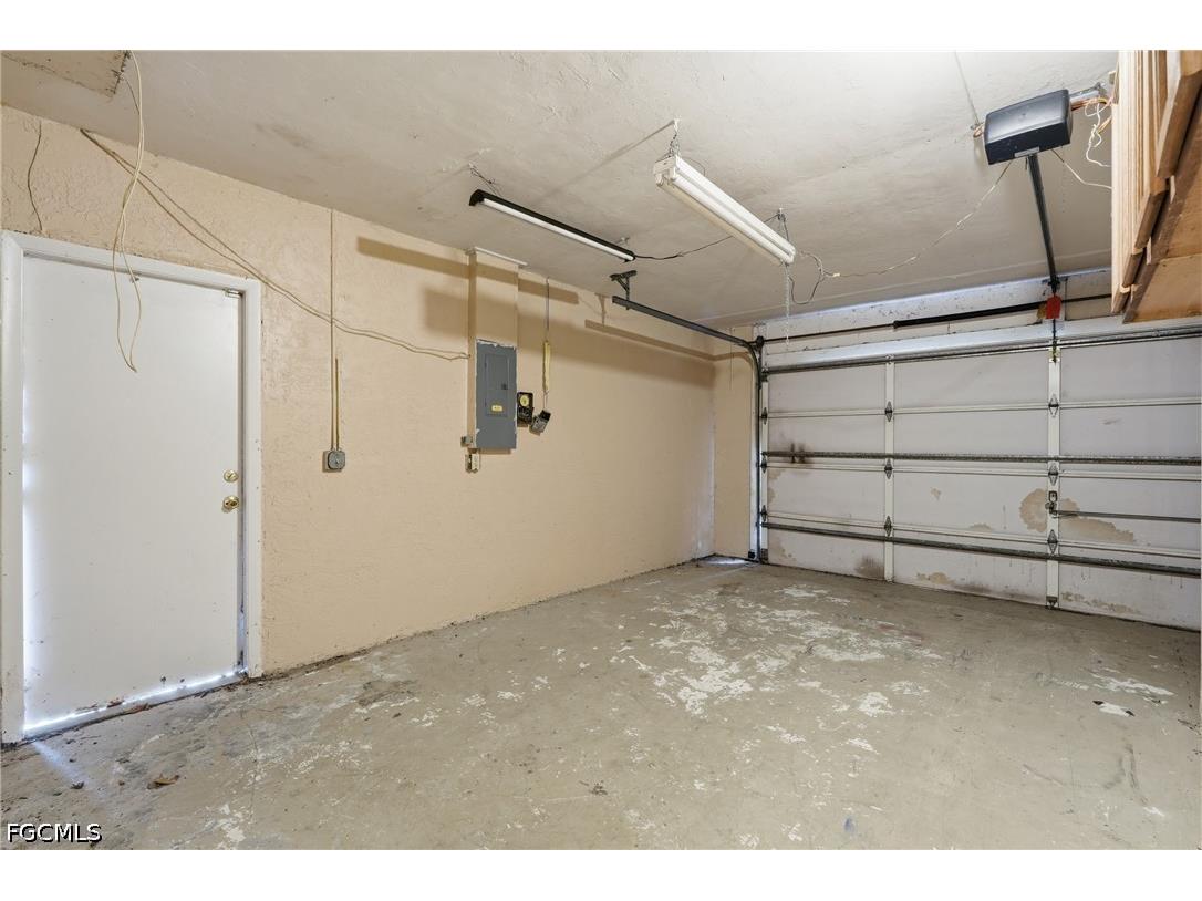 906 Wells Avenue Lehigh Acres FL 33972 2026027642 image32