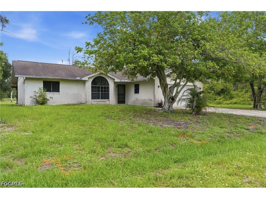 906 Wells Avenue Lehigh Acres FL 33972 2026027642 image7