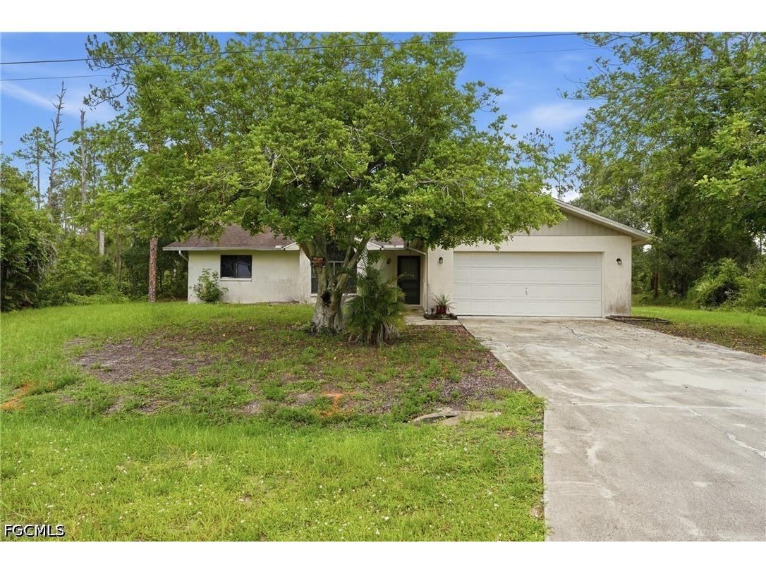 906 Wells Avenue Lehigh Acres FL 33972 2026027642 image8