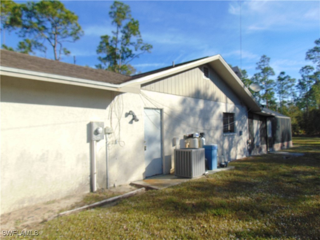 906 Wells Avenue Lehigh Acres FL 33972 224103507 image2