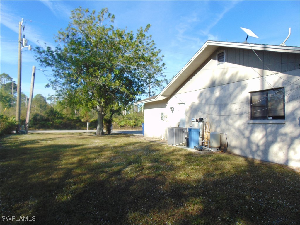 906 Wells Avenue Lehigh Acres FL 33972 224103507 image3