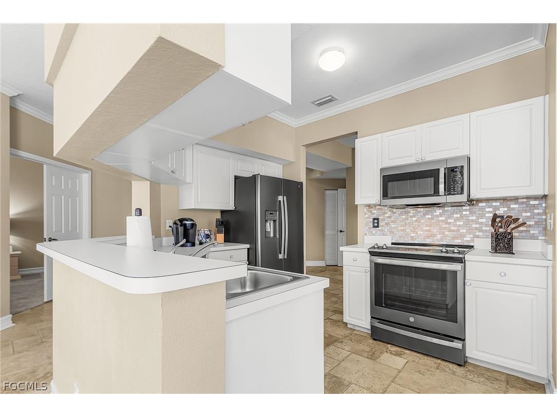 9060 Palmas Grandes Boulevard #201 Bonita Springs FL 34135 2026007034 image8