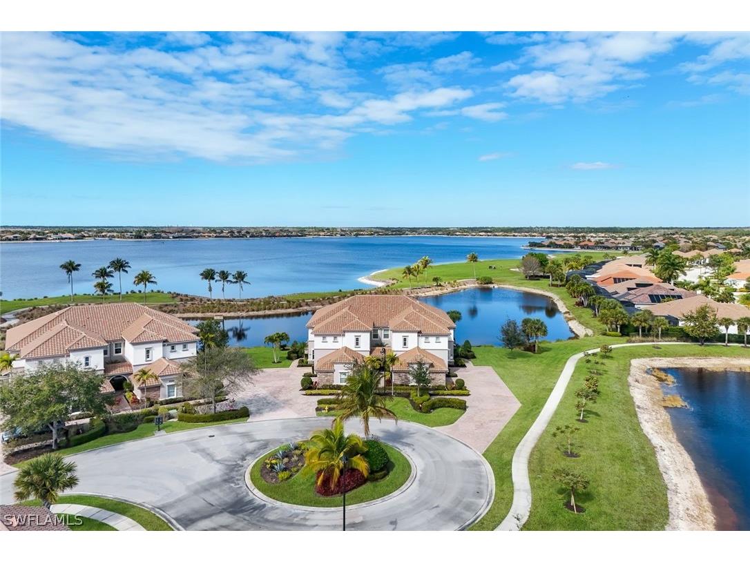 9060 Siesta Bay Drive #101 Naples FL 34120 226005751 image1