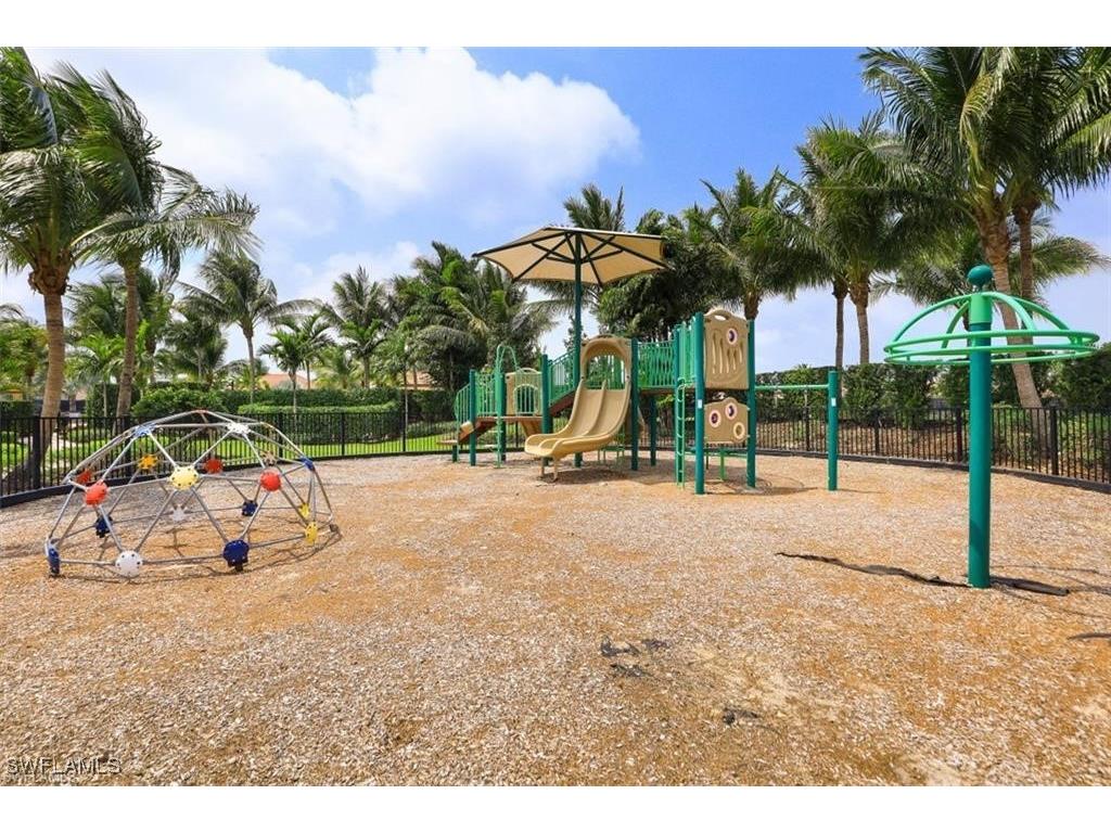 9061 Isla Bella Circle Bonita Springs FL 34135 225036477 image23