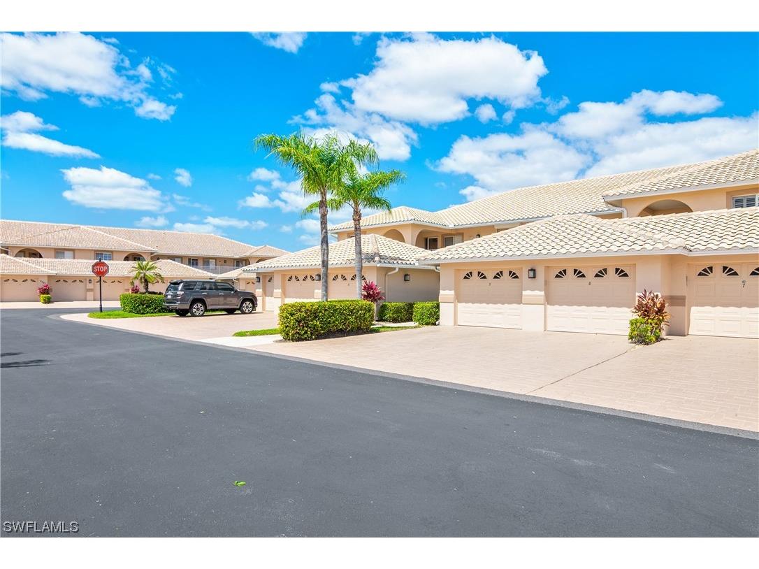 9061 Michael Circle #5-511 Naples FL 34113 223022952 image1