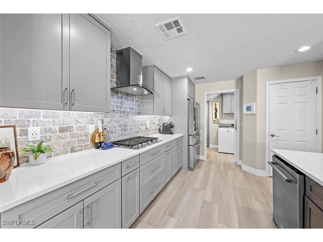 9063 Astonia Way Estero FL 33967 225027243 image18