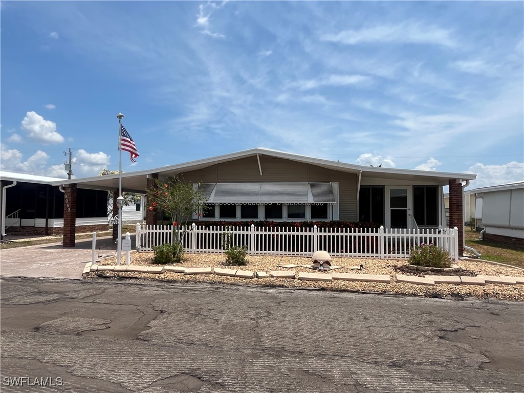 9063 Flamingo Circle North Fort Myers FL 33903 225042497 image1