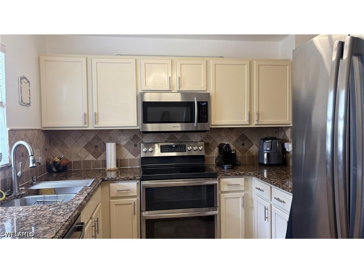 9064 Gervais Circle #105 Naples FL 34120 226019572 image13