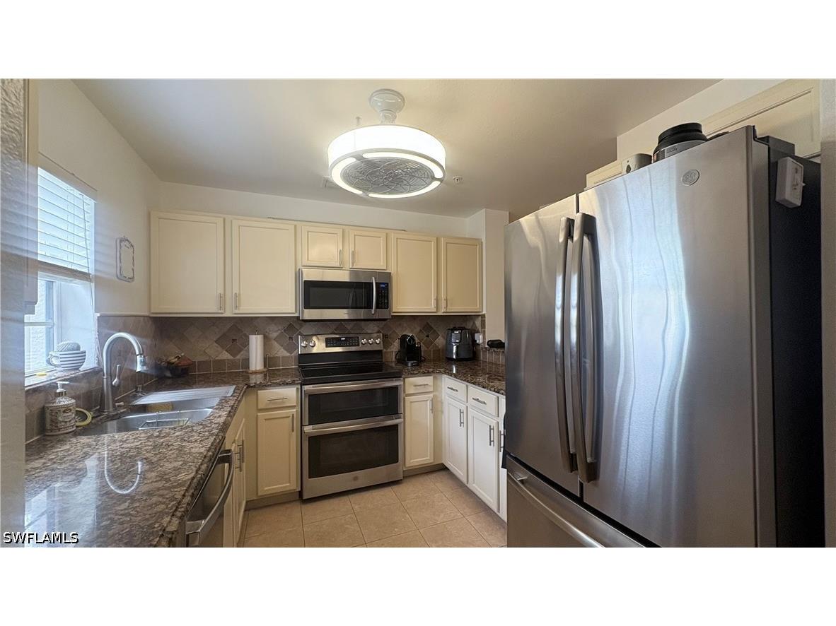 9064 Gervais Circle #105 Naples FL 34120 226019572 image14