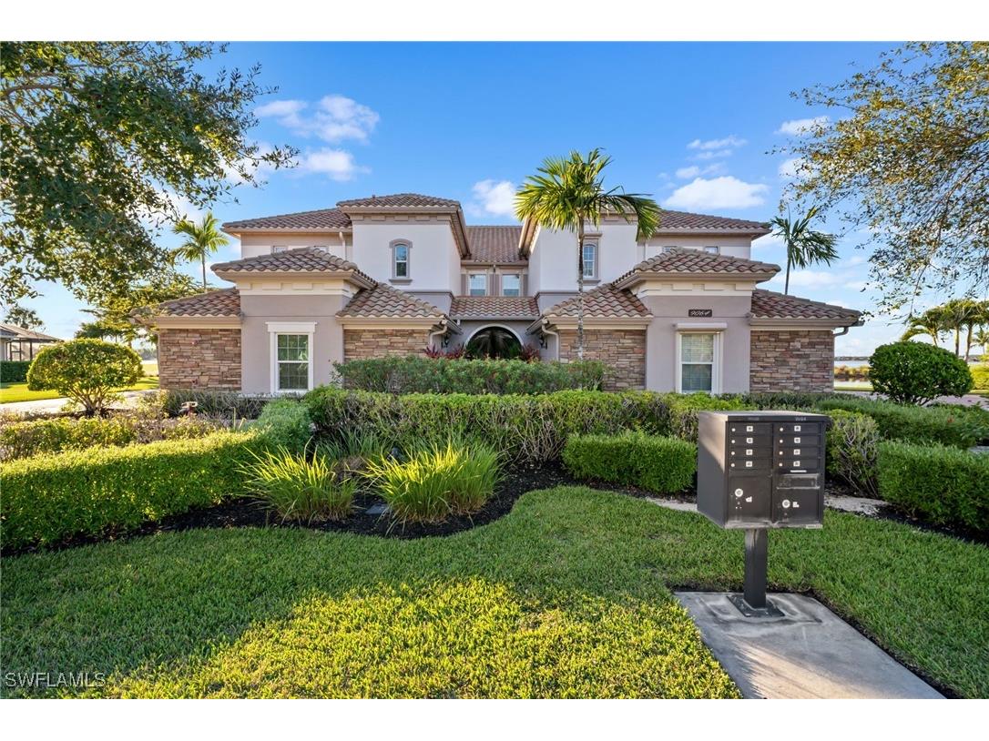 9064 Siesta Bay Drive #201 Naples FL 34120 225080464 image4