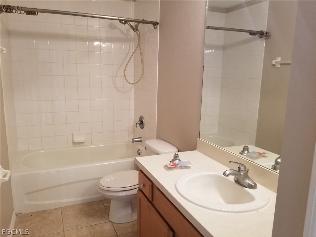907 Chenault Street Lehigh Acres FL 33974 2026011993 image8