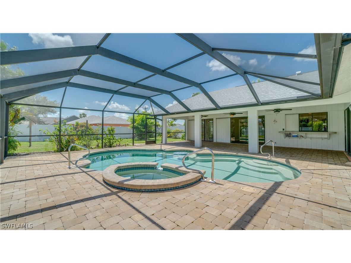 907 Hancock Bridge Parkway Cape Coral FL 33990 224054435 image1