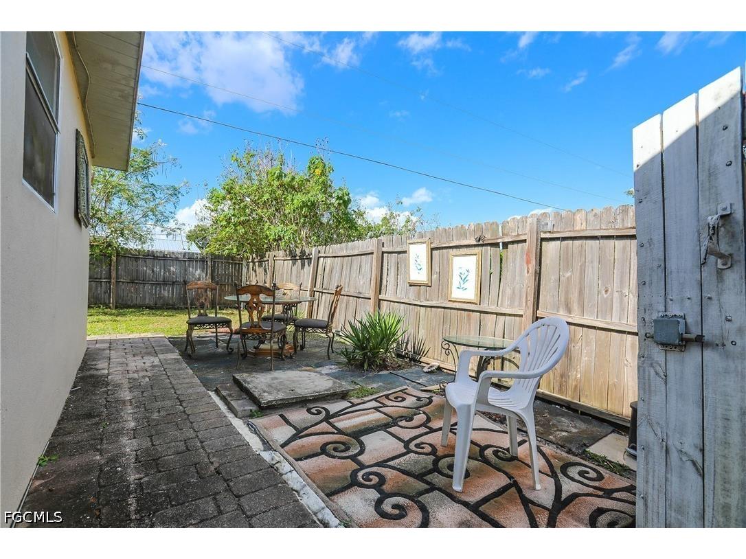 907 Laredo Avenue Lehigh Acres FL 33936 2026017635 image3