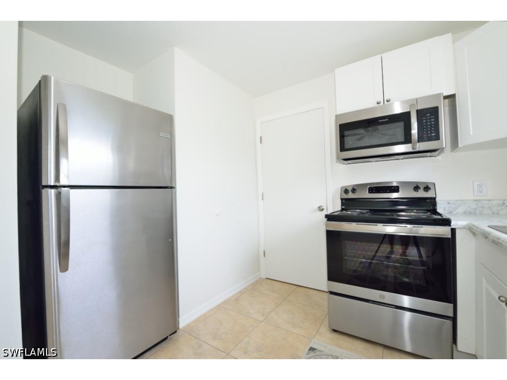 907 NE 10th Terrace Cape Coral FL 33909 226012797 image5