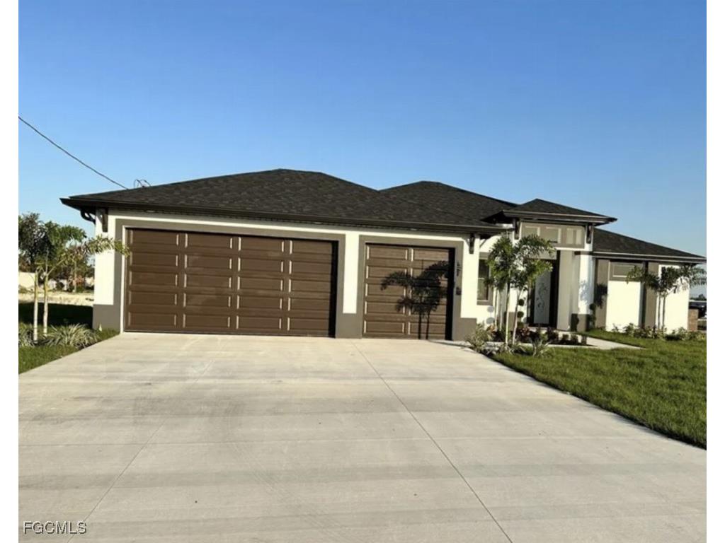 907 NE 13th Place Cape Coral FL 33909 2026003132 image1