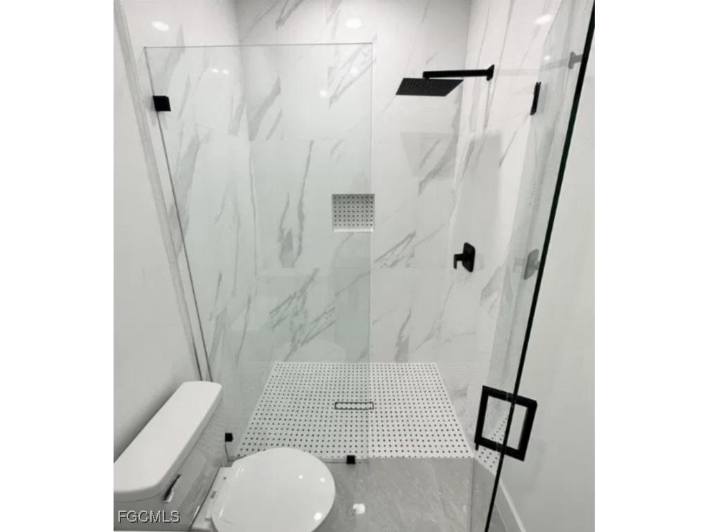 907 NE 13th Place Cape Coral FL 33909 2026003132 image21