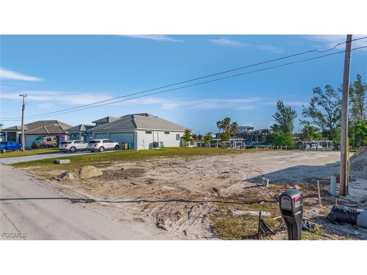 907 NW 38th Avenue Cape Coral FL 33993 2025003845 image14