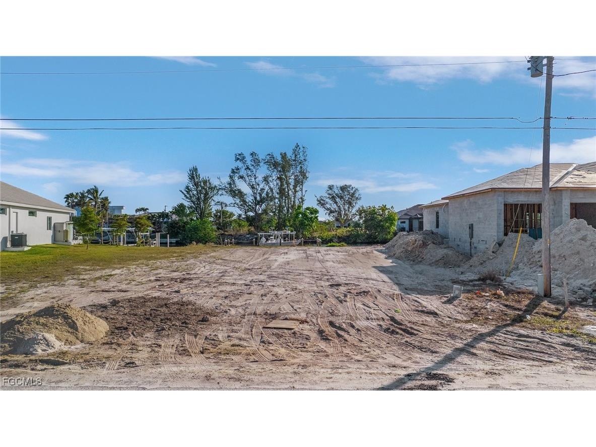 907 NW 38th Avenue Cape Coral FL 33993 2025003845 image6