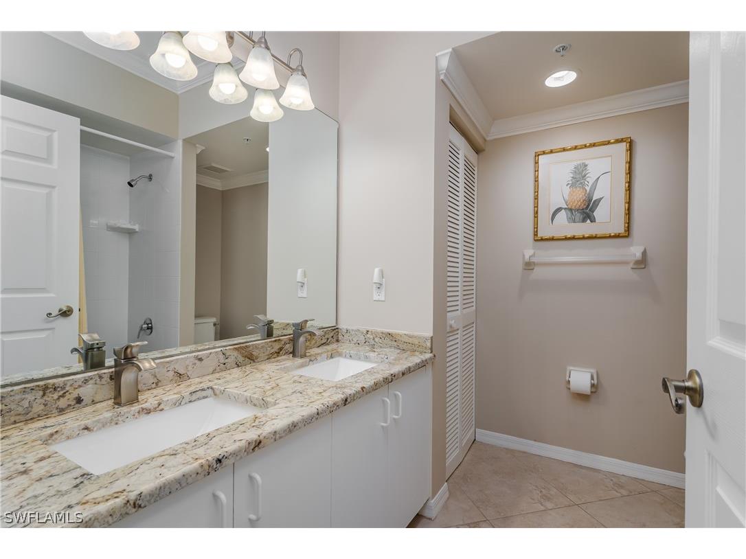 907 Panama Court #203 Marco Island FL 34145 226008421 image11