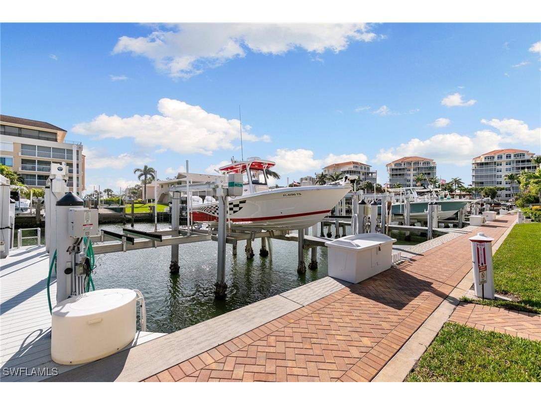 907 Panama Court #303 Marco Island FL 34145 225070423 image34