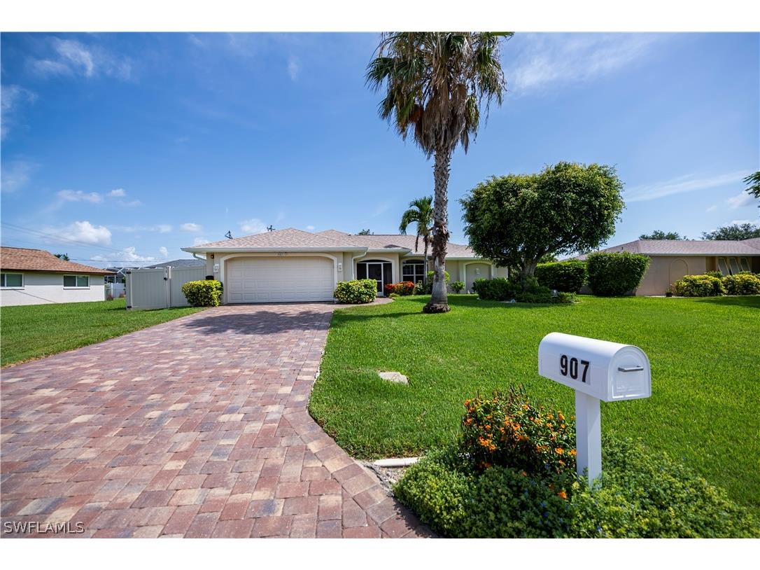 907 SE 19th Lane Cape Coral FL 33990 224046351 image1