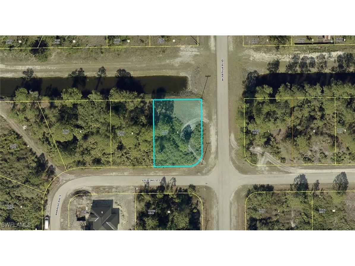 907 Sterling Street E Lehigh Acres FL 33974 225060998 image1