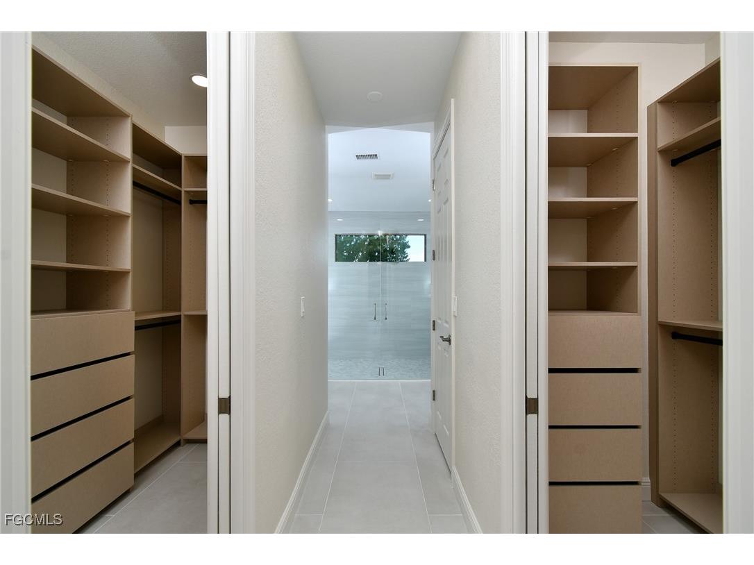 907 SW 15th Place Cape Coral FL 33991 2025021006 image13