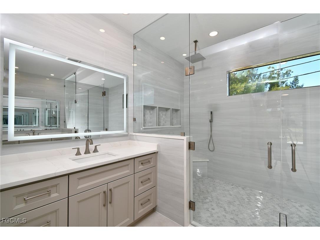 907 SW 15th Place Cape Coral FL 33991 2025021006 image14