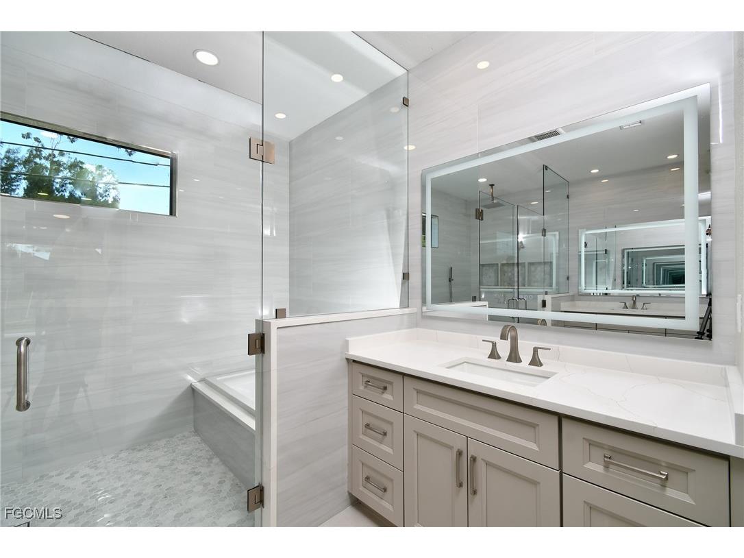 907 SW 15th Place Cape Coral FL 33991 2025021006 image15