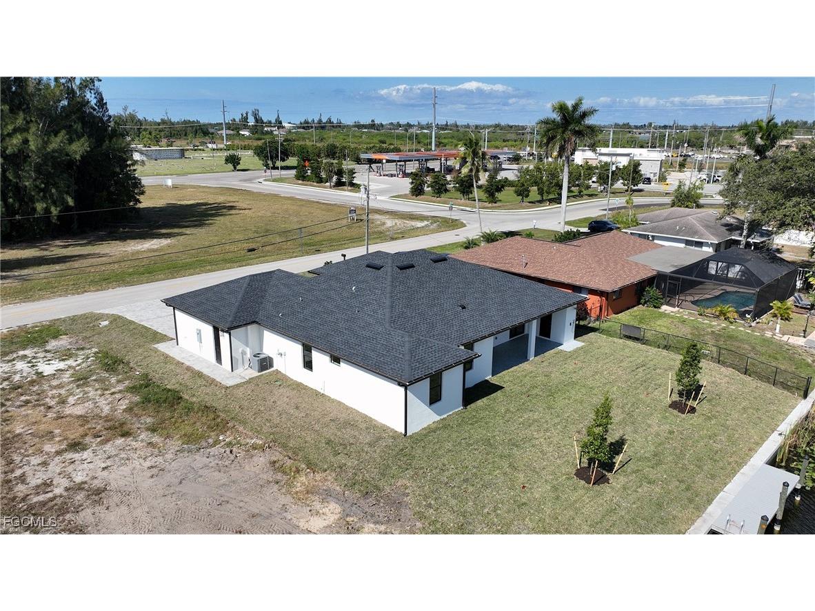 907 SW 15th Place Cape Coral FL 33991 2025021006 image39