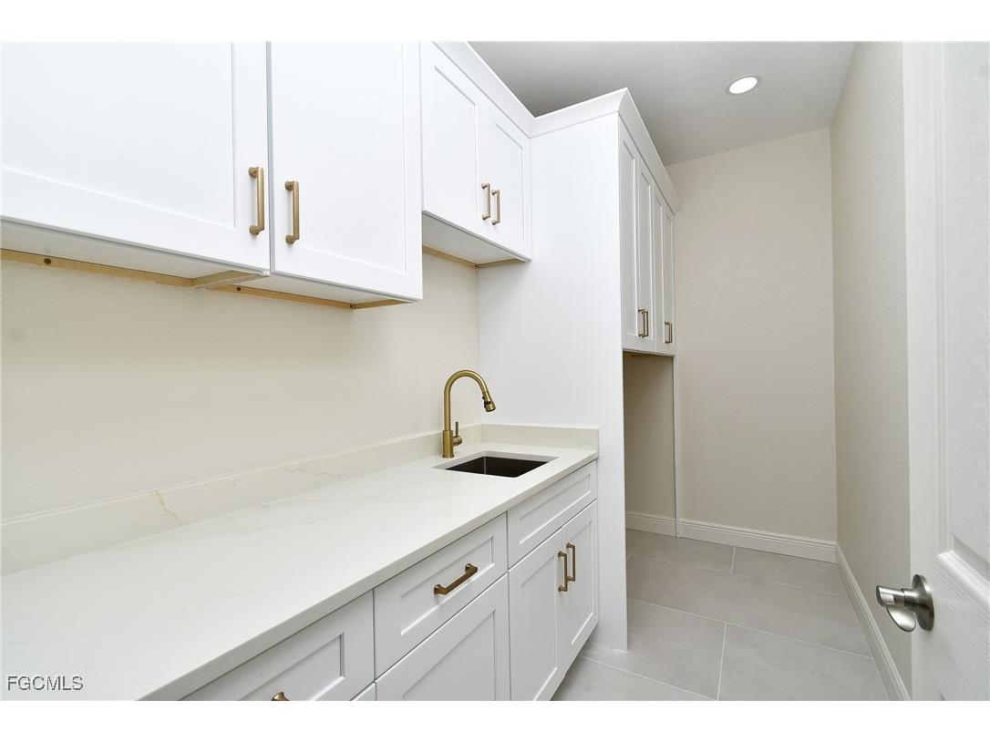 907 SW 15th Place Cape Coral FL 33991 2025021006 image47