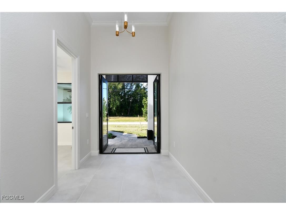 907 SW 15th Place Cape Coral FL 33991 2025021006 image6