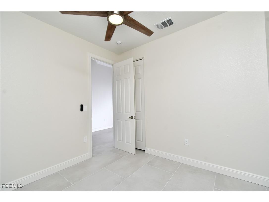 907 SW 15th Place Cape Coral FL 33991 2025021006 image8