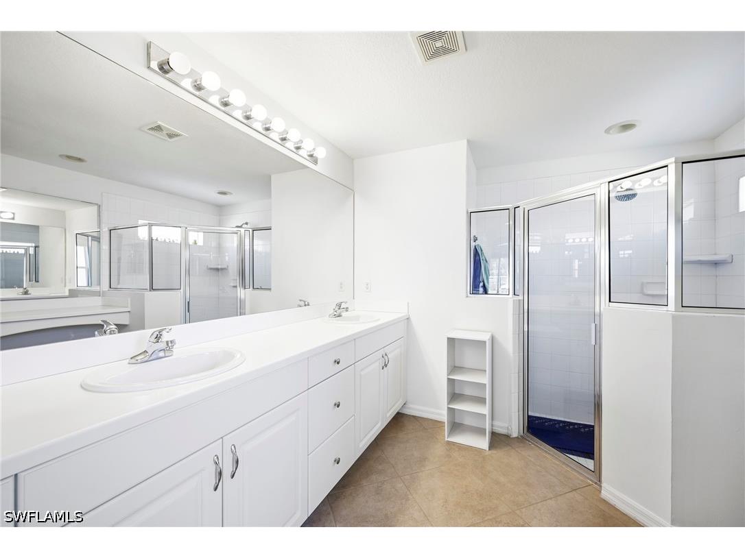 9072 Astonia Way Estero FL 33967 226019908 image21