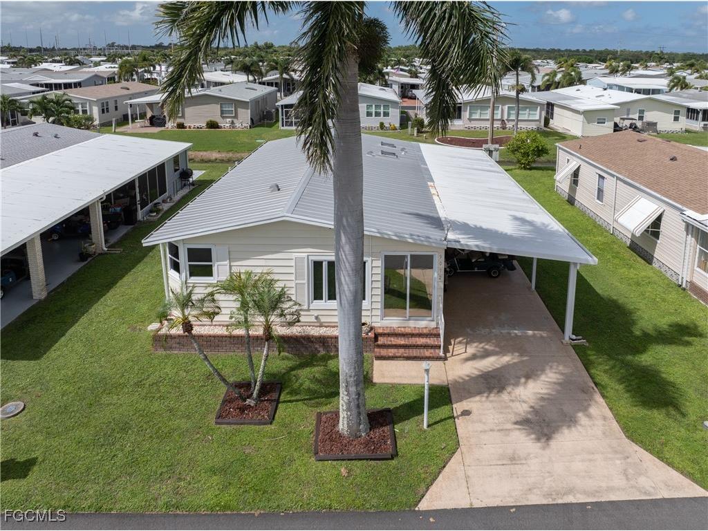 9072 Flamingo Circle North Fort Myers FL 33903 2025014298 image1