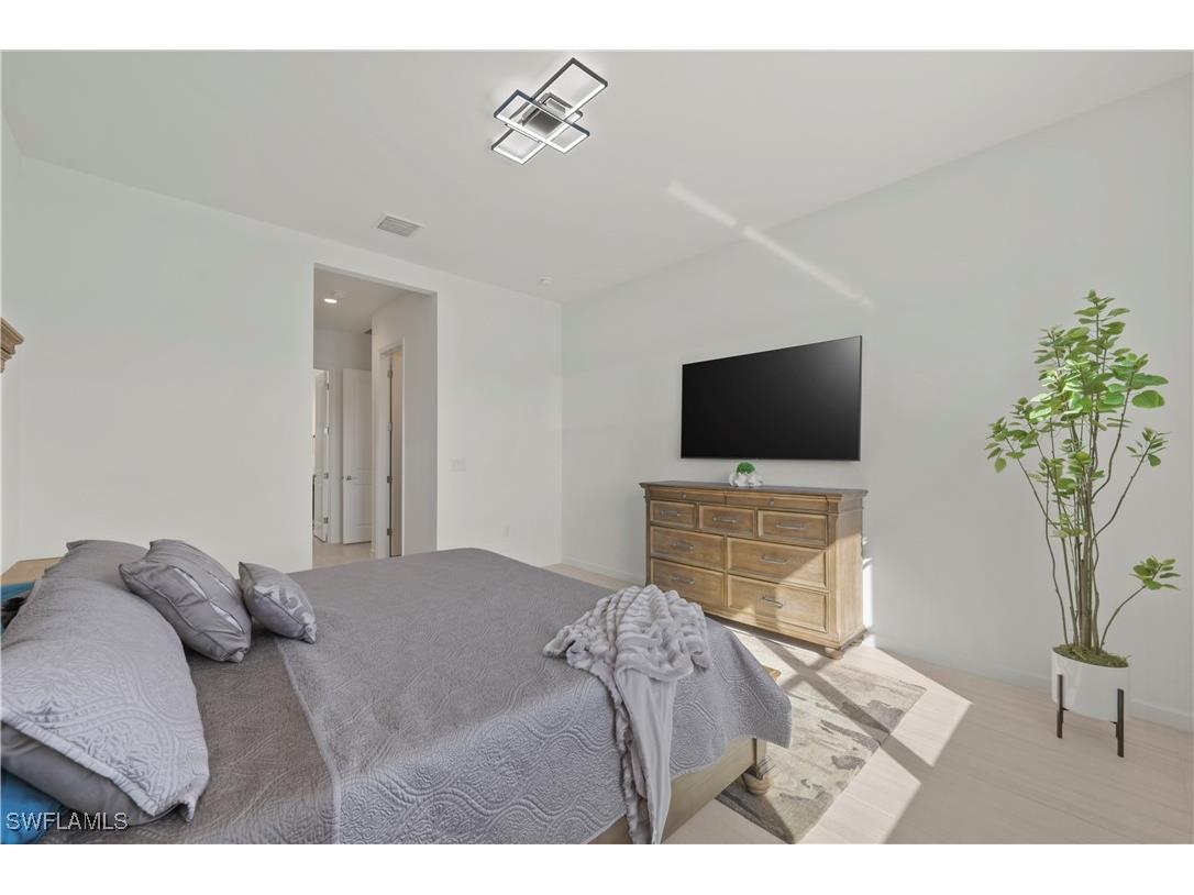 9072 Wisteria Way Naples FL 34114 226003560 image19