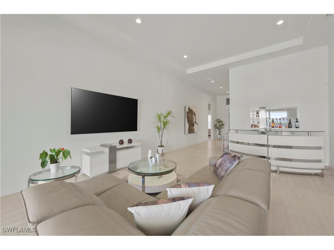 9072 Wisteria Way Naples FL 34114 226003560 image9