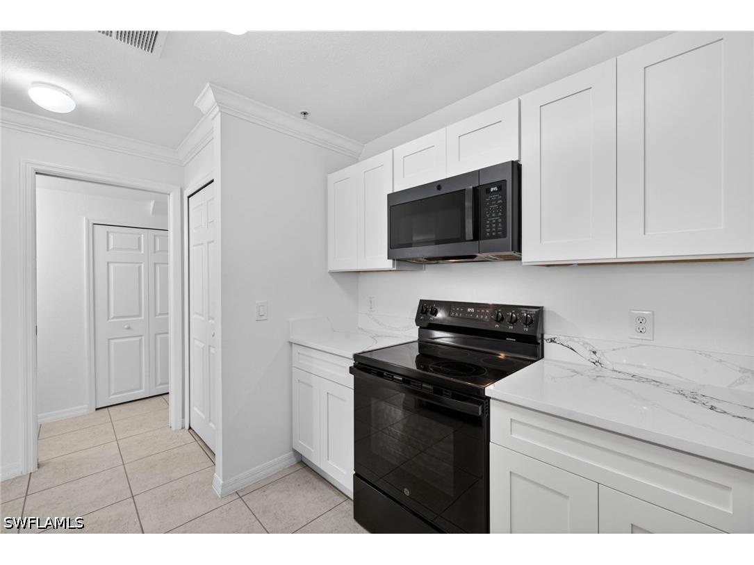 9076 Gervais Circle #410 Naples FL 34120 226019765 image12