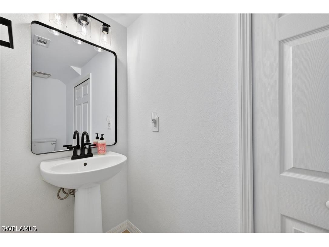 9076 Gervais Circle #410 Naples FL 34120 226019765 image28
