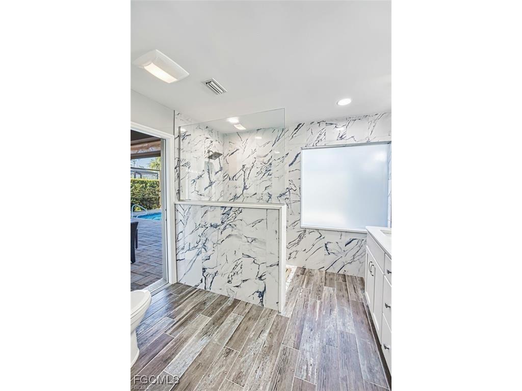 9078 Shadow Glen Way Fort Myers FL 33913 2025009767 image16