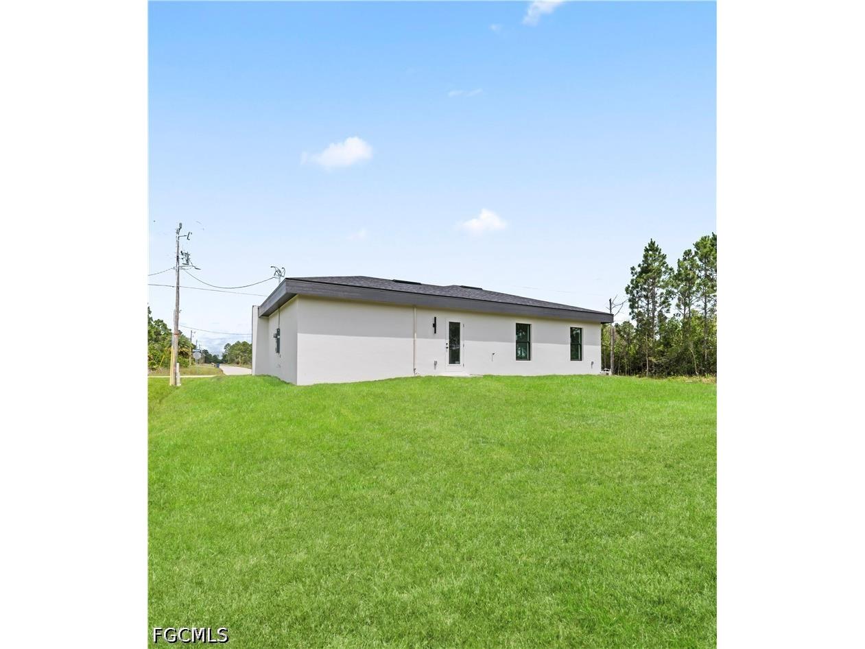908 Capetown Avenue Lehigh Acres FL 33974 2026024770 image20