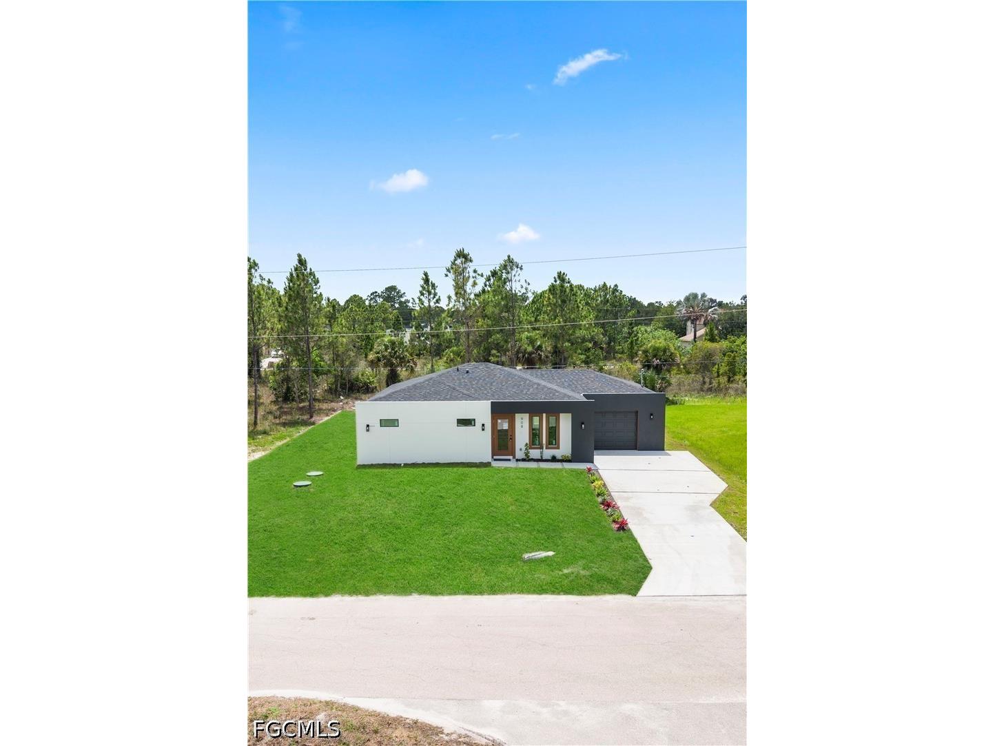 908 Capetown Avenue Lehigh Acres FL 33974 2026024770 image24