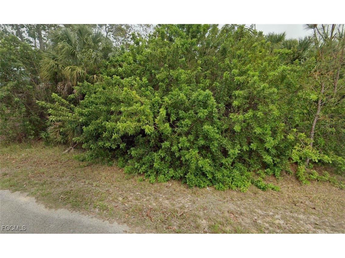 908 Glenn Avenue Lehigh Acres FL 33972 2025005240 image1