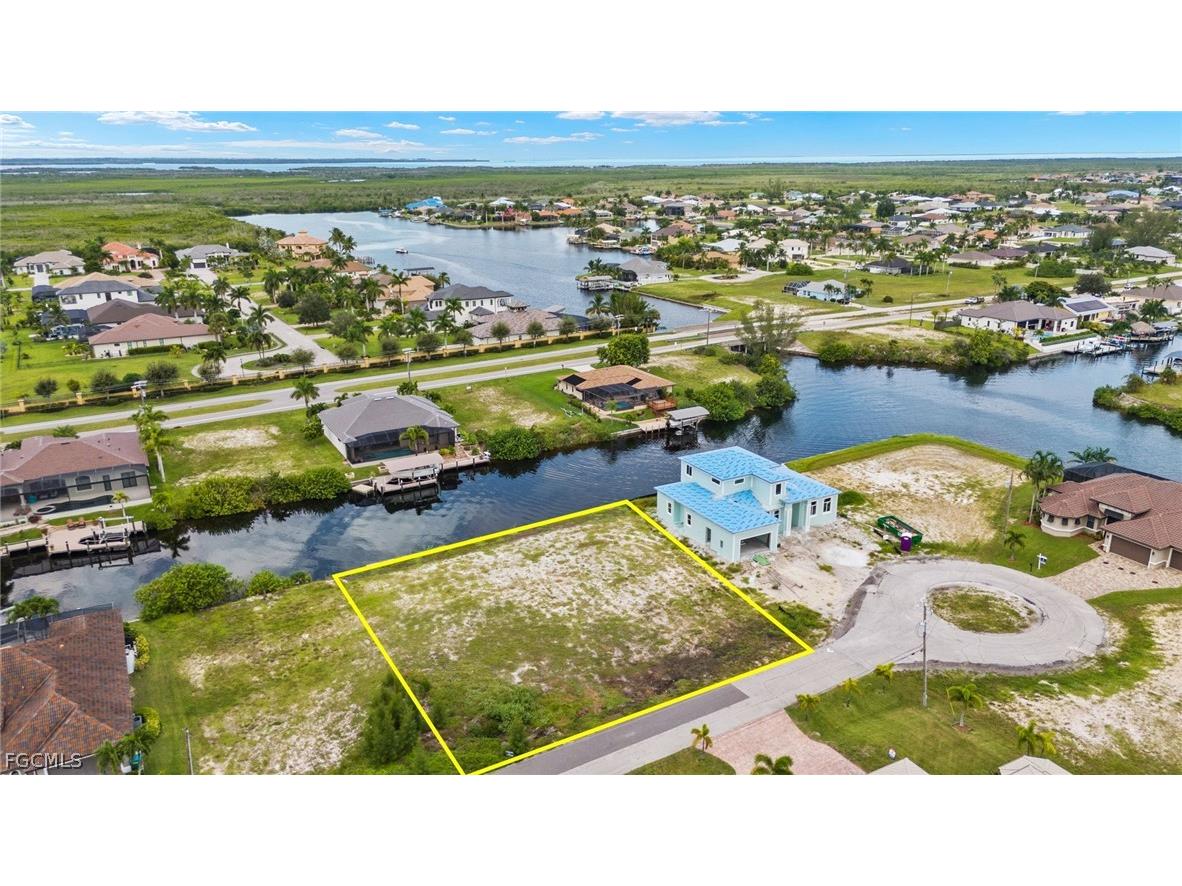 908 NW 39th Avenue Cape Coral FL 33993 2026012868 image1