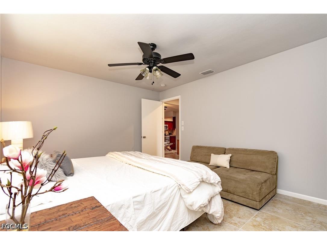 908 SE 33rd Street Cape Coral FL 33904 2026021566 image15