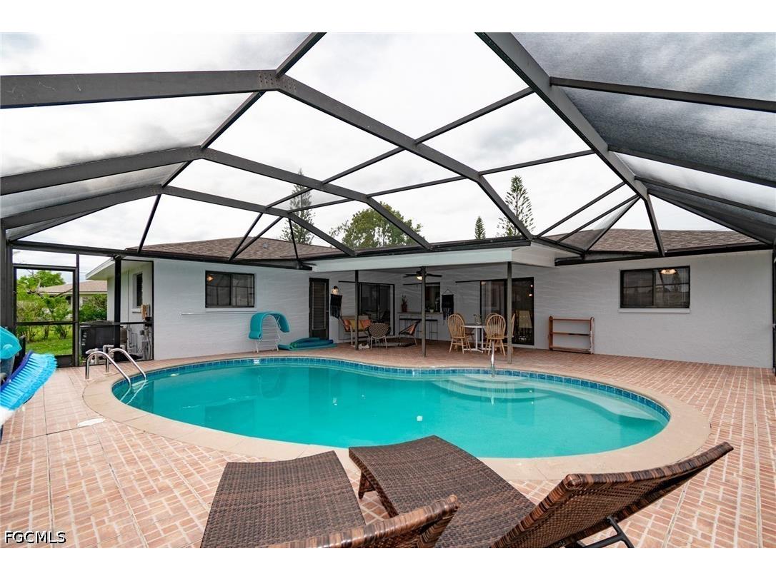908 SE 33rd Street Cape Coral FL 33904 2026021566 image2