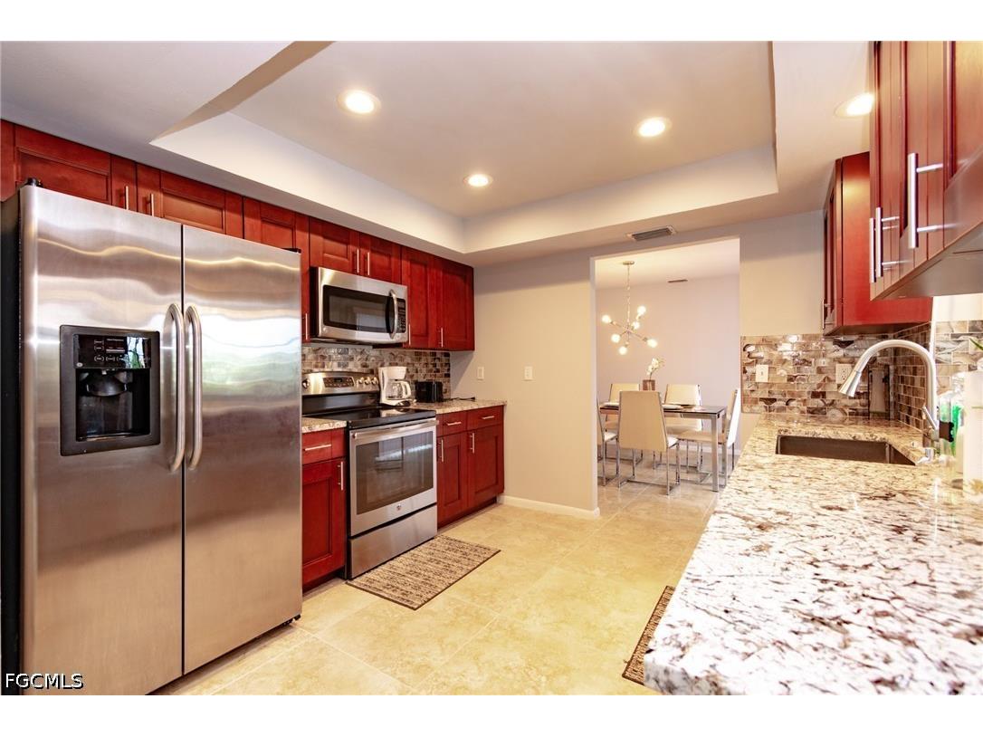 908 SE 33rd Street Cape Coral FL 33904 2026021566 image4