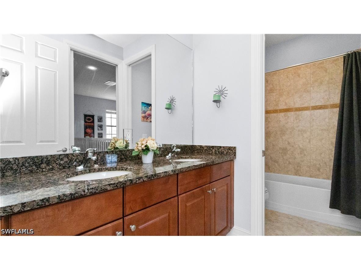 9080 Chula Vista Street #10401 Naples FL 34113 226015827 image31