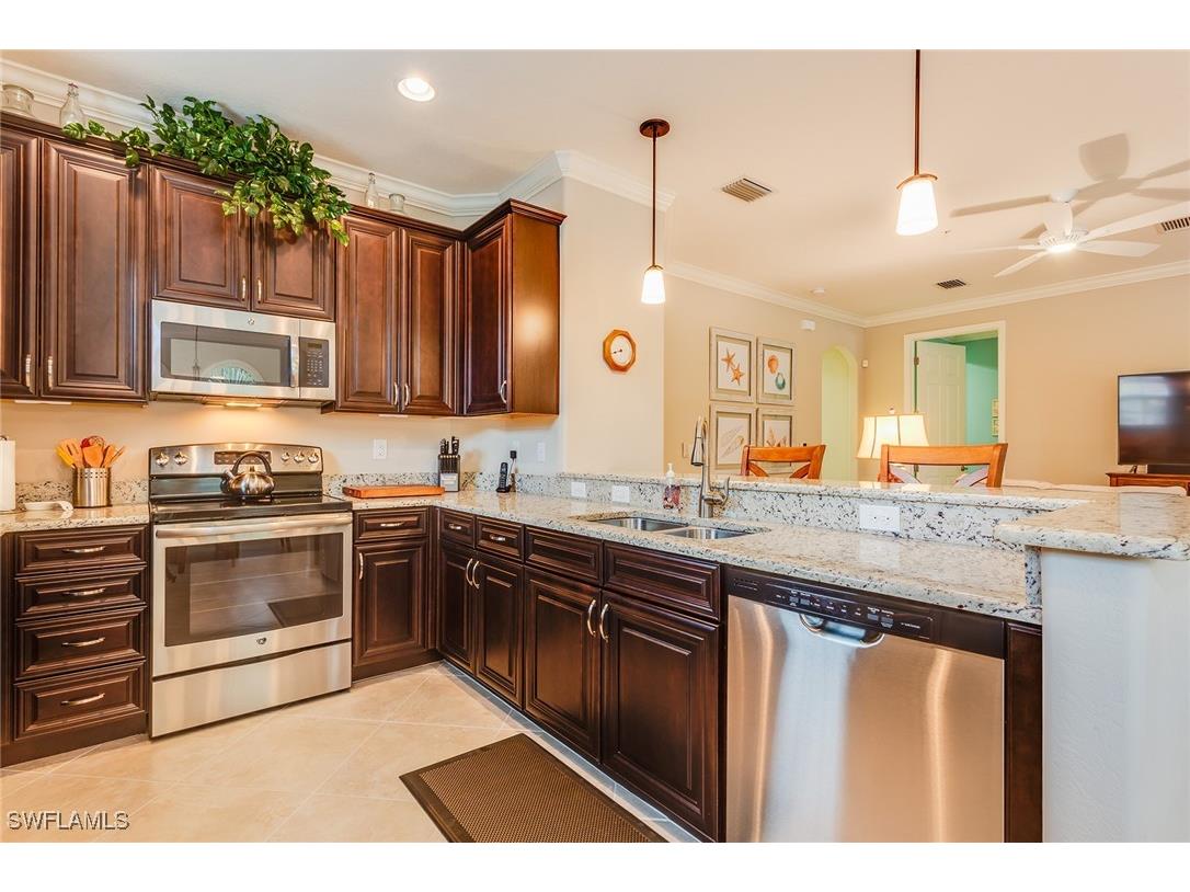 9082 Capistrano Street N #48-5 Naples FL 34113 225074064 image7