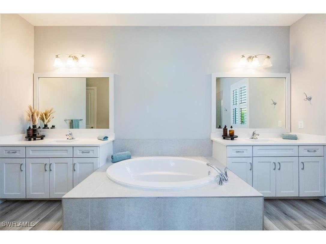 9088 Caicos Way Naples FL 34114 225063345 image15